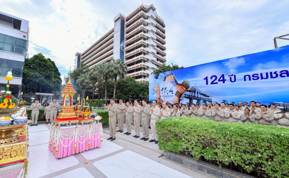 สพญ. เข้าร่วมพิธีสักการะสิ่งศักดิ์สิทธิ์และพิธีสงฆ์ เนื่องในโอกาสวันคล้ายวันสถาปนา กรมชลประทาน ครบรอบปีที่ 124